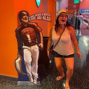 Meet your Posher, Carla